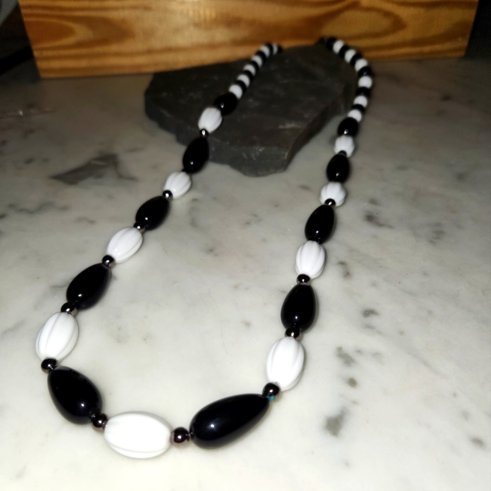 Vtg Joan Rivers Beaded Necklace